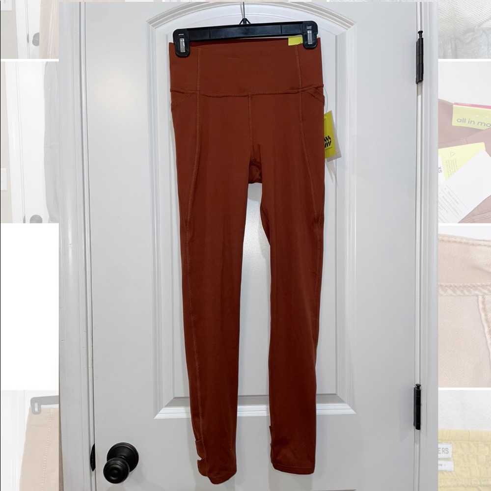 Maroon Leggings with Ankle Detail